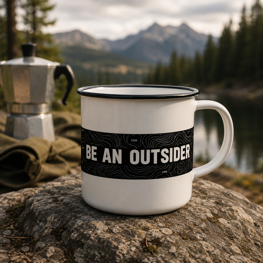 Be an Outsider Emaille Tasse